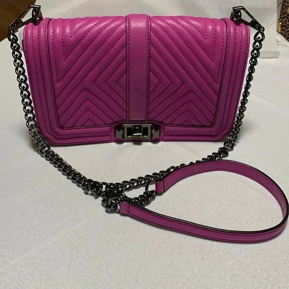 REBECCA MINKOFF Crossbody Purse,Great Condition. BEAUTIFUL COLOR.